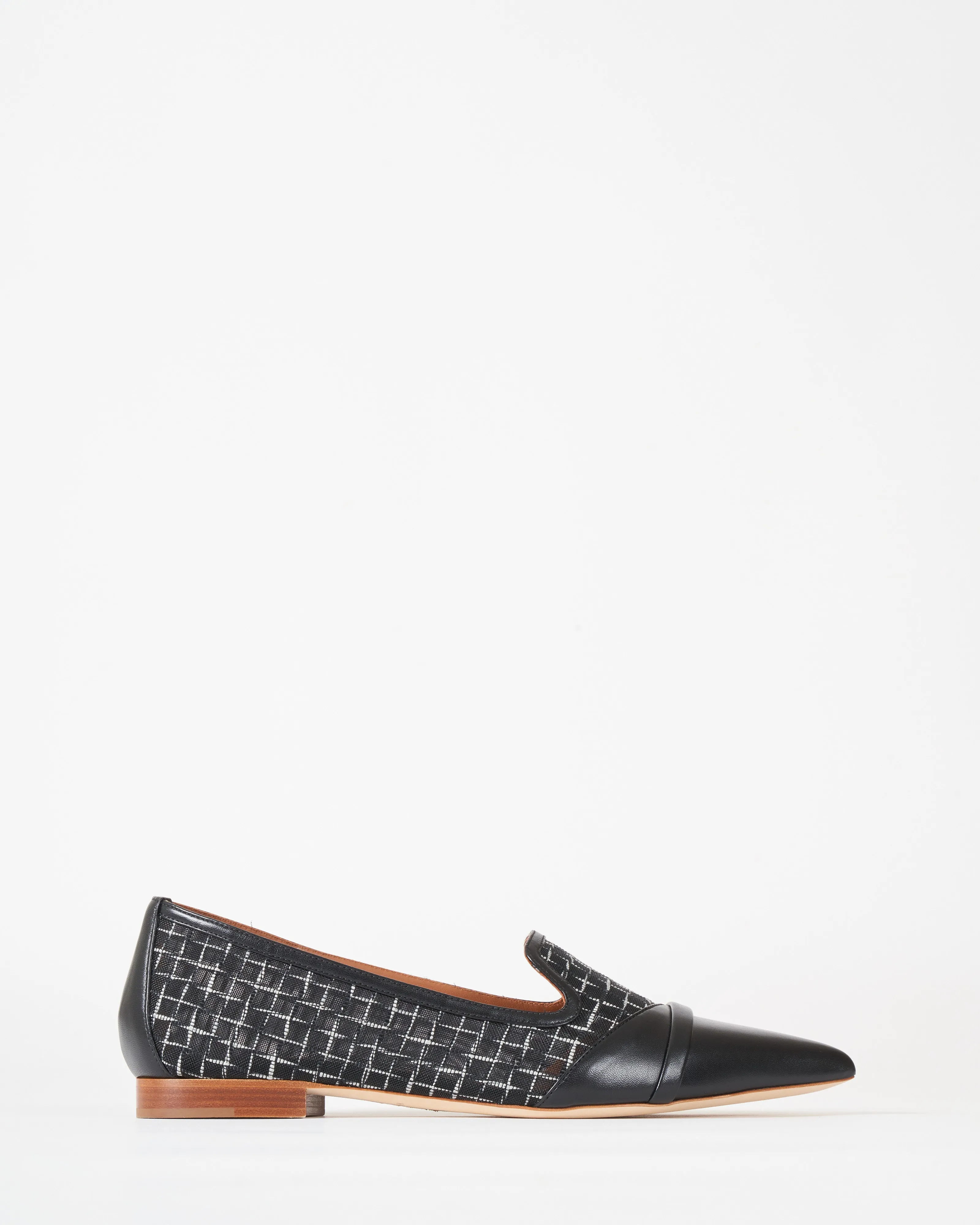 romy flat - black